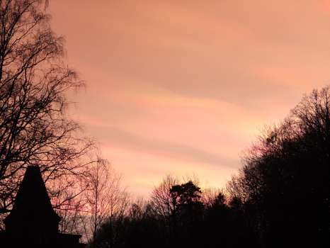 Nacreous clouds over Yewfield